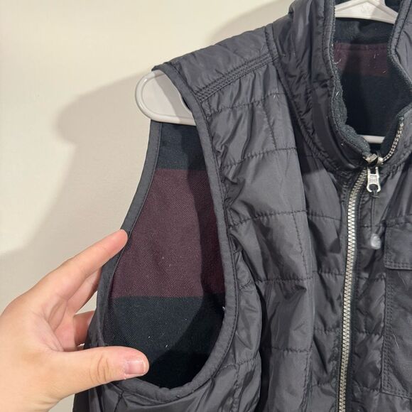 Carhartt Reversible Black Full Zip Puffer Vest - Picture 3 of 7